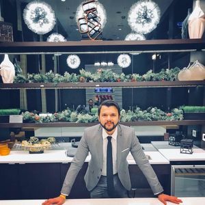 Meet your Posher, Sushrut